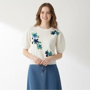 Vintage Tanjay Knited Shortsleeved Embroidered Floral Top, Cottagecore (S/M?)